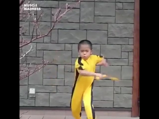 Маленький Брюс Ли