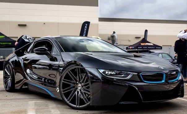 #BMW i8