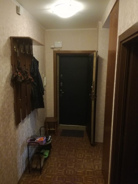 Комната<br>М. БАБУШКИНСКАЯ. 1минута. С 1 декабря ( можно раньше).<br>Сдается КОМНАТА в 3х комнатной квартире 20000+ депозит за последний месяц.<br>Большая, чистая, уютная, теплая квартира. Свежий ремонт. Много места для хранения.<br>Соседи : в проходной мч 29л спортсмен, вторая изолир.комната- девушка 32 лет. Дома практически не бывают. Спокойные, приятные. Не докучают. <br>Комната с балконом, огромным шкафом. <br>Хорошая шумоизоляция.<br>Много магазинов, рынок продуктовый у дома. Хорошая транспортная инфраструктура. Рядом фитнес центры. огромный красивый парк.<br>Хозяйка - золото. Я жила 1,5 года. Ищу себе замену в эту уютную комнату. <br>Писать сообщения! Просмотр в сб/вс. - фото Фото: Комната<br>М. БАБУШКИНСКАЯ. 1минута. С 1 декабря ( можно раньше).<br>Сдается КОМНАТА в 3х комнатной квартире 20000+ депозит за последний месяц.<br>Большая, чистая, уютная, теплая квартира. Свежий ремонт. Много места для хранения.<br>Соседи : в проходной мч 29л спортсмен, вторая изолир.комната- девушка 32 лет. Дома практически не бывают. Спокойные, приятные. Не докучают. <br>Комната с балконом, огромным шкафом. <br>Хорошая шумоизоляция.<br>Много магазинов, рынок продуктовый у дома. Хорошая транспортная инфраструктура. Рядом фитнес центры. огромный красивый парк.<br>Хозяйка - золото. Я жила 1,5 года. Ищу себе замену в эту уютную комнату. <br>Писать сообщения! Просмотр в сб/вс.