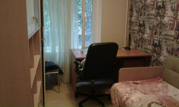 Сдается комната в 2-хкомн.кв на 2-ом этаже 5-тиэтажного дома в 7-ми минутах ходьбы от метро Беляево. После ремонта. Чисто, уютно. Желательно тихой спокойной, порядочной семейной паре или 2-ум подружкам. Арендная плата 19000 руб. ежемесячно. Условие: оплата в срок и без задержек. <br>т. 89651748789 Ирина - фото Фото: Сдается комната в 2-хкомн.кв на 2-ом этаже 5-тиэтажного дома в 7-ми минутах ходьбы от метро Беляево. После ремонта. Чисто, уютно. Желательно тихой спокойной, порядочной семейной паре или 2-ум подружкам. Арендная плата 19000 руб. ежемесячно. Условие: оплата в срок и без задержек. <br>т. 89651748789 Ирина
