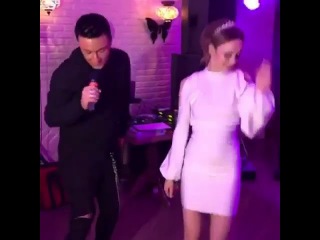 Диана Шурыгина отрывается на своей свадьбе под песню «DJ Дождик - Почему же»