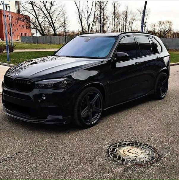 Чёрный цвет создан для #BMW X5M