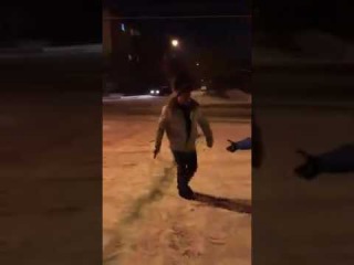 Полицейские буянят у кафе в Чите