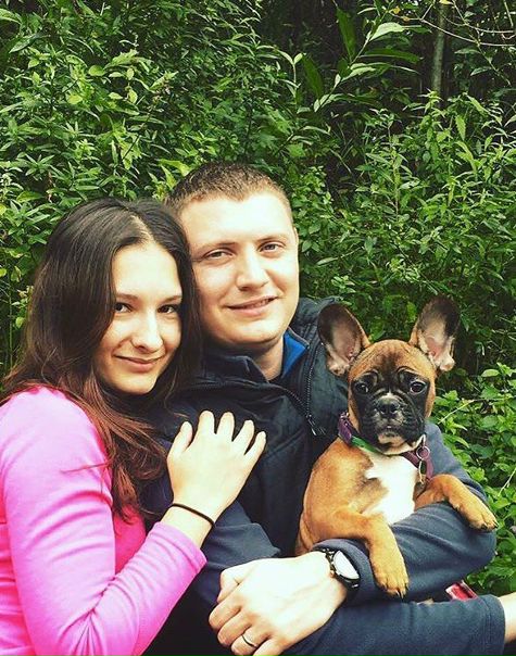Добрый день! Молодая пара и очаровательный французский бульдог снимет 1к квартиру с мебелью (важно! наличие стиральной машины и холодильника)<br>Метро Строгино, Крылатское, Молодежная, Кунцевская, Славянский бульвар, Пионерская, Филевский парк, Багратионовская, Фили. От метро 10 минут пешком. Свежий ремонт. Никакой (!!!) старой мебели!<br>Бюджет до 33 000<br><br>О себе: работаем, чистоту и своевременную оплату гарантируем! О собаке: чистоплотный, мебель не грызет, к туалету приучен.<br> Розен - фото Фото: Добрый день! Молодая пара и очаровательный французский бульдог снимет 1к квартиру с мебелью (важно! наличие стиральной машины и холодильника)<br>Метро Строгино, Крылатское, Молодежная, Кунцевская, Славянский бульвар, Пионерская, Филевский парк, Багратионовская, Фили. От метро 10 минут пешком. Свежий ремонт. Никакой (!!!) старой мебели!<br>Бюджет до 33 000<br><br>О себе: работаем, чистоту и своевременную оплату гарантируем! О собаке: чистоплотный, мебель не грызет, к туалету приучен.<br> Розен