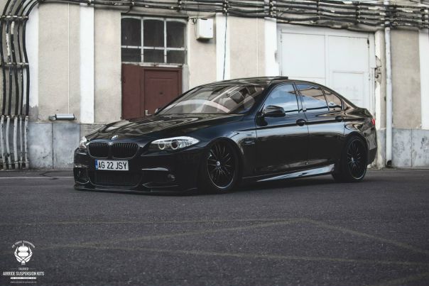 #BMW 5-Series (F10) on air