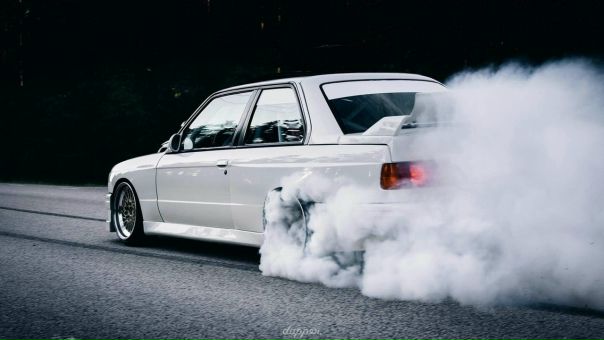 #BMW E30