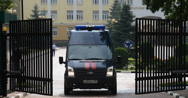 СК возбудил уголовное дело по факту смерти москвички из-за купленной в Сети еды: 