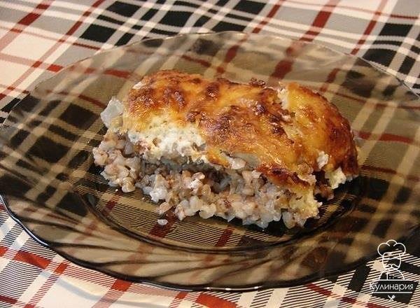 Курица, запеченная с гречкой