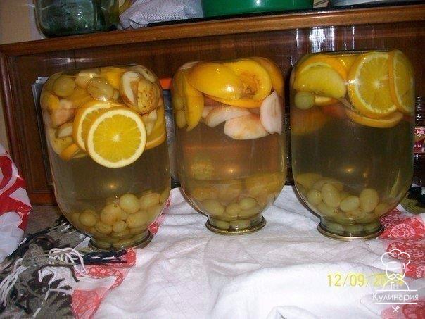 Компот мультифрукт.