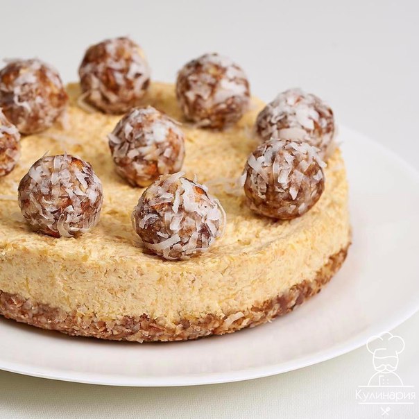 Ореховый торт с кокосовой стружкой