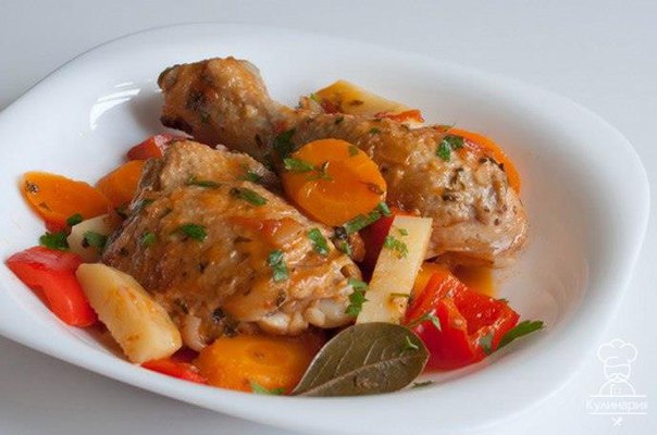 Курочка по-креольски в мультиварке.