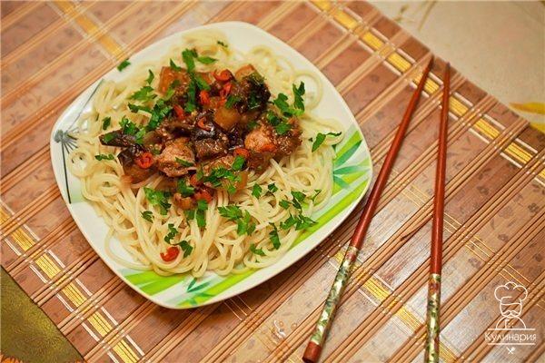 Курица с овощами в японском стиле