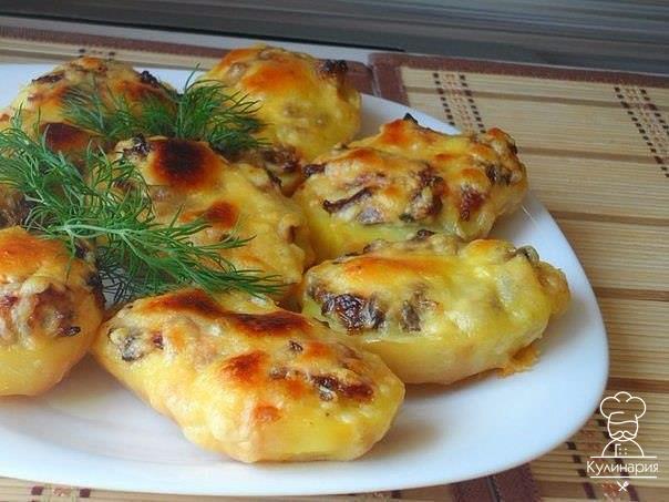 ЗАПЕЧЁННАЯ КАРТОШКА С ГРИБАМИ 