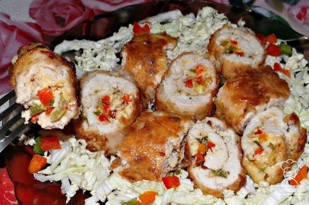 Рулетики из куриной грудки с болгарским перцем и сыром