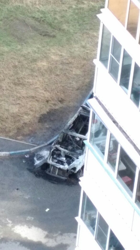 В Омске ночью сгорел Porsche Cayenne В Омске ночью сгорел Porsche Cayenne