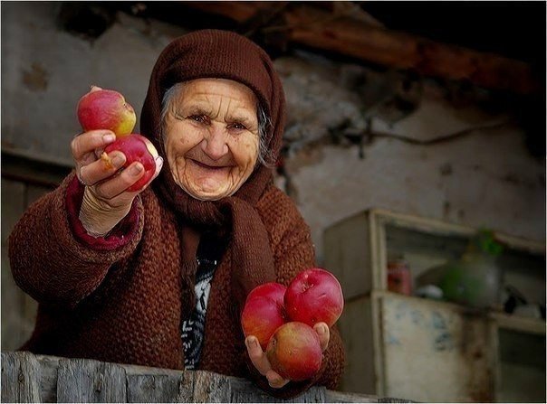 Мама - такой человек, который заменит всех. 
