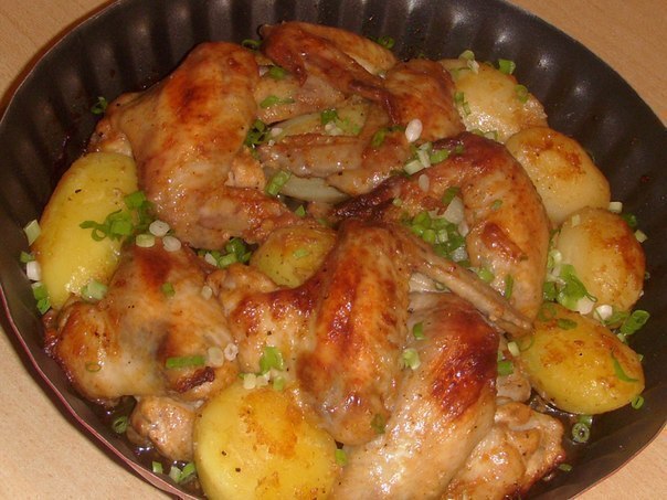 Крылышки с картошкой 