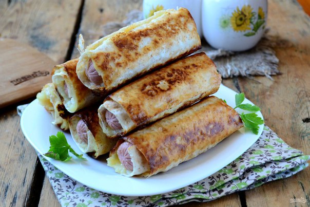 Сосиски в картофельно-сырной шубке 