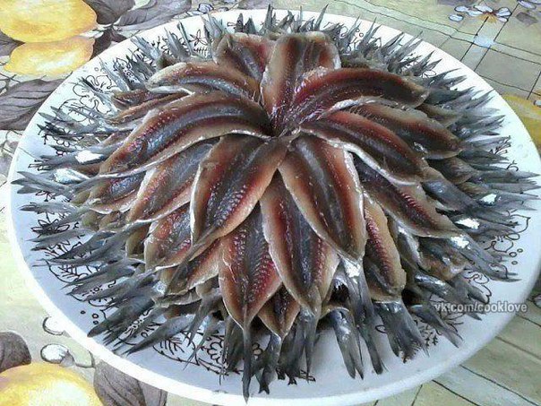 Попросила мужа почистить хамсу...