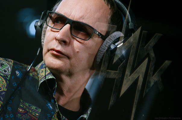 Представляем вам песню «Лихие пришли времена» группы «Пикник». 