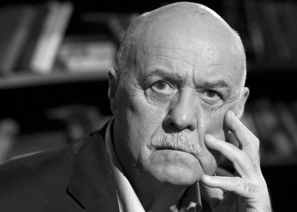 Умер Станислав Говорухин — кинорежиссёр, актёр, политический и общественный деятель. Ему было 82 года.
