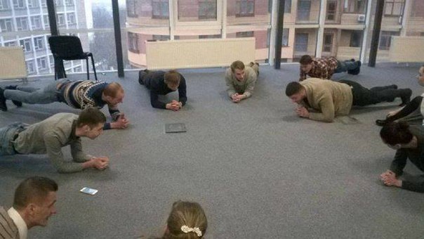 Вспомнили эффективный метод по оптимизации длительности совещаний.