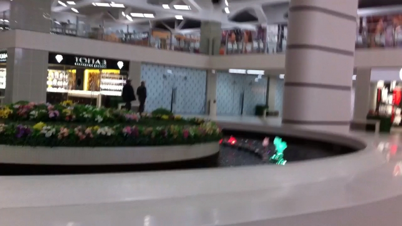 Фонтан в прасторе И очень красивый