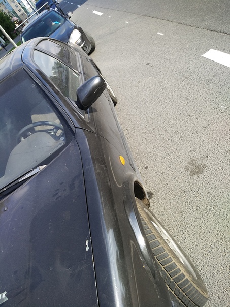 Фото: Нужно менять диск сцепления и правую заднюю арку.<br>39999 руб, торг на шаурму<br> 2 литра, велюр, сигналка, литьё, электро пакет, механика, Нужно менять диск сцепления, стекло левой фары и «подмазать» заднюю правую арку <br><br>Лёни Голикова 50<br> Заводится, но Сама не уедет! нужно менять диск сцепления.<br>По всем остальным вопросам ЗВОНИТЕ:.          +7 (951) 6426493 Олег