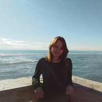 Лена Антонова