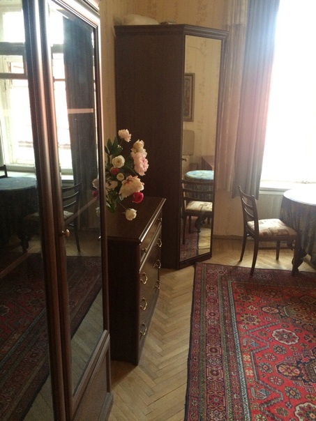 Метро Охотный ряд, Большая Дмитровка 7/5 стр 3 <br>45000 - месяц <br> <br>ДЕПОЗИТ РАЗБИВАЕМ! 5 МИНУТ ДО КРАСНОЙ ПЛОЩАДИ! Тихий двор. Однокомнатная квартира в центре Москвы в шаговой доступности от метро. Депозит можно разбить на два месяца, развитая инфраструктура, санузел раздельный, высокоскоростной интернет, интеллигентный собственник. Сдаем на длительный срок. Звоните - +7 925 555-51-12 - фото Фото: Метро Охотный ряд, Большая Дмитровка 7/5 стр 3 <br>45000 - месяц <br> <br>ДЕПОЗИТ РАЗБИВАЕМ! 5 МИНУТ ДО КРАСНОЙ ПЛОЩАДИ! Тихий двор. Однокомнатная квартира в центре Москвы в шаговой доступности от метро. Депозит можно разбить на два месяца, развитая инфраструктура, санузел раздельный, высокоскоростной интернет, интеллигентный собственник. Сдаем на длительный срок. Звоните - +7 925 555-51-12