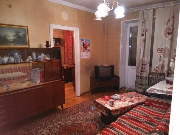 Сдаю квартиру, менее 15 минут на транспорте от м.Октябрьское поле или м.Полежаевская. 5 этаж дома физкультурника, 2 комнаты окнами во двор, квартира теплая и светлая. <br>Билла в соседнем доме, сбербанк и прочая инфраструктура 3-5 минут ходьбы.<br>Babushka style + имеется стиральная машина) 35т.р. + КУ по счётчикам. Животные и/или дети ужаса не вызывают - фото Фото: Сдаю квартиру, менее 15 минут на транспорте от м.Октябрьское поле или м.Полежаевская. 5 этаж дома физкультурника, 2 комнаты окнами во двор, квартира теплая и светлая. <br>Билла в соседнем доме, сбербанк и прочая инфраструктура 3-5 минут ходьбы.<br>Babushka style + имеется стиральная машина) 35т.р. + КУ по счётчикам. Животные и/или дети ужаса не вызывают