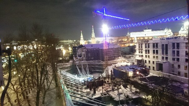 ИЩУ СОСЕДА(КУ): Подселяйся Ко Мне в Комнату! <br> <br>Самый Центр Москвы! (КРАСНЫЙ ОКТЯБРЬ) <br> <br>СТОИМОСТЬ: (13000 + 250 интернет) + 2500 Залог <br> <br>МЕСТО: Ул. Серафимовича 5/16 <br> <br>МЕТРО: Полянка, Кропоткинская, Третьяковская, Новокузнецкая, Арбатская, Александровский сад, Боровицкая, Библиотека им. Ленина <br>Все станции в пределах 10-15 минут от дома. <br> <br>СПОСОБ СВЯЗИ: ЛС <br> <br>О СЕБЕ: Работающий парень 26 лет дома практически не бываю. <br>Ищу адекватного и жизнерадостного соседа(ку) возрастом до 27 лет. <br> <br>Комната в коммунальной квартире. Разделять кухню, ванну и туалет будем только с одной соседкой. Окна выходят на болотную площадь и Московский Кремль. <br> <br>Лиц кавказской национальности, посредников, жестких наркоманов и заднеприводных убедительная просьба не беспокоить! <br>Цените свое и время других. <br> <br>Заселение 11 февраля! Успей заселиться! <br>За фото квартиры обращаться в лс. - фото Фото: ИЩУ СОСЕДА(КУ): Подселяйся Ко Мне в Комнату! <br> <br>Самый Центр Москвы! (КРАСНЫЙ ОКТЯБРЬ) <br> <br>СТОИМОСТЬ: (13000 + 250 интернет) + 2500 Залог <br> <br>МЕСТО: Ул. Серафимовича 5/16 <br> <br>МЕТРО: Полянка, Кропоткинская, Третьяковская, Новокузнецкая, Арбатская, Александровский сад, Боровицкая, Библиотека им. Ленина <br>Все станции в пределах 10-15 минут от дома. <br> <br>СПОСОБ СВЯЗИ: ЛС <br> <br>О СЕБЕ: Работающий парень 26 лет дома практически не бываю. <br>Ищу адекватного и жизнерадостного соседа(ку) возрастом до 27 лет. <br> <br>Комната в коммунальной квартире. Разделять кухню, ванну и туалет будем только с одной соседкой. Окна выходят на болотную площадь и Московский Кремль. <br> <br>Лиц кавказской национальности, посредников, жестких наркоманов и заднеприводных убедительная просьба не беспокоить! <br>Цените свое и время других. <br> <br>Заселение 11 февраля! Успей заселиться! <br>За фото квартиры обращаться в лс.