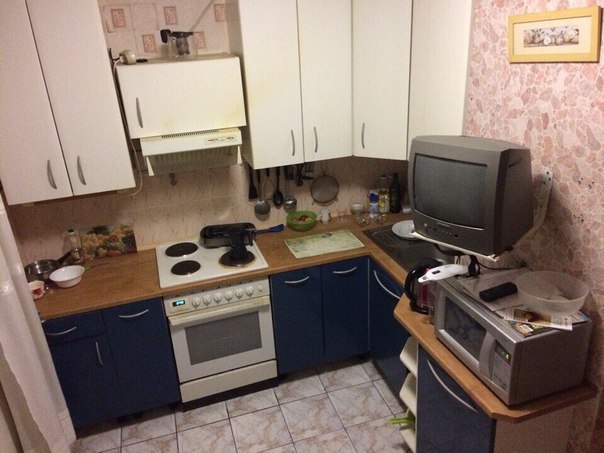 Фото: Всем привет! <br>Без залога, комиссии и депозитаМ. Бибирево <br>С 1 июня на длительный срок сдается просторная изолированная комната в 2-ух комнатной квартире. <br>17500 +коммунальные услуги и wifi пополам. Договор с хозяйкой квартиры. <br>В соседней комнате проживаю я ( дома бываю редко, т.к много работаю). <br>В соседях хотелось бы видеть адекватных, ответственных, организованных, платежеспособных людей, уважающих чужое пространство. Без животных. 1-2 девушки либо семейную пару. <br>Аренда без посредников, агентов прошу не беспокоить.<br> Куликова