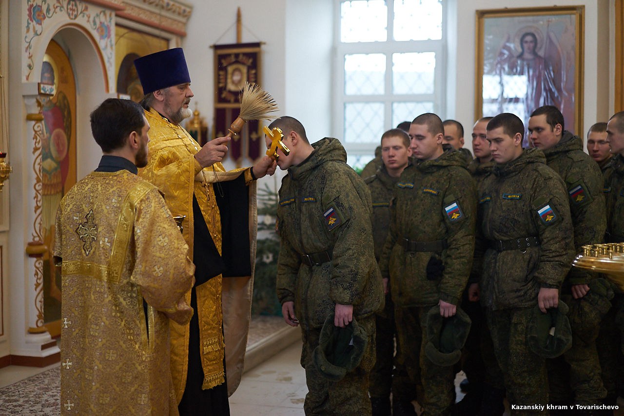 В Товарищеве прошел 12-й зимний праздник для солдат-срочников