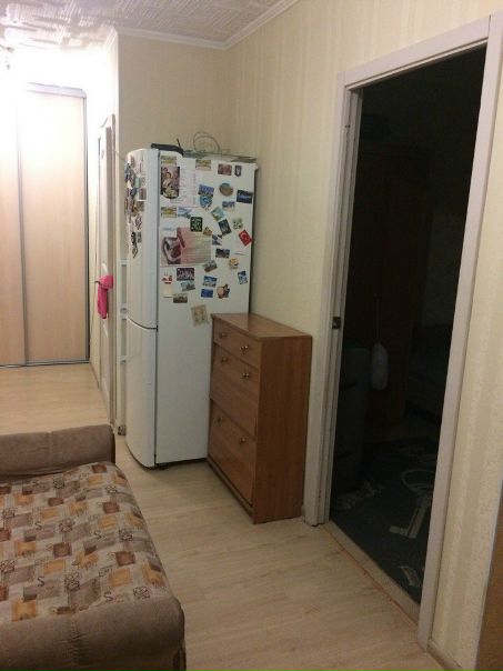 Сдается комната в трёхкомн. квартире!<br>Москва, м. Водный стадион (рядом с метро 15 мин.пешком или маршрутка 7 минут) <br>Цена вопроса 15700р + коммунал 600-700 + депозит за последний месяц. <br>Нужна порядочная, адекватная, платежеспособная девушка! <br>P. S. Соседки будут две чистоплотные, адекватные девушки (по одной в каждой комнате!)<br> Андрияновна - фото Фото: Сдается комната в трёхкомн. квартире!<br>Москва, м. Водный стадион (рядом с метро 15 мин.пешком или маршрутка 7 минут) <br>Цена вопроса 15700р + коммунал 600-700 + депозит за последний месяц. <br>Нужна порядочная, адекватная, платежеспособная девушка! <br>P. S. Соседки будут две чистоплотные, адекватные девушки (по одной в каждой комнате!)<br> Андрияновна