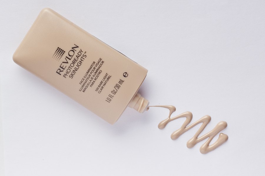 PHOTOREADY SKINLIGHTS FACE ILLUMINATOR 100 BARE LIGHT, REVLON