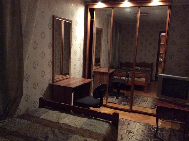 Сдаётся комната для 1 девушки в двухкомнатной квартире! <br>НЕ ПРОХОДНАЯ ИЗОЛИРОВАННАЯ есть wi-fi , тв, стиральная машина и все условия для проживания. До метро Молодежная 10-15 минут ,все в пешей доступности! ашан кунцево плаза <br>Оплата 17000 - фото Фото: Сдаётся комната для 1 девушки в двухкомнатной квартире! <br>НЕ ПРОХОДНАЯ ИЗОЛИРОВАННАЯ есть wi-fi , тв, стиральная машина и все условия для проживания. До метро Молодежная 10-15 минут ,все в пешей доступности! ашан кунцево плаза <br>Оплата 17000