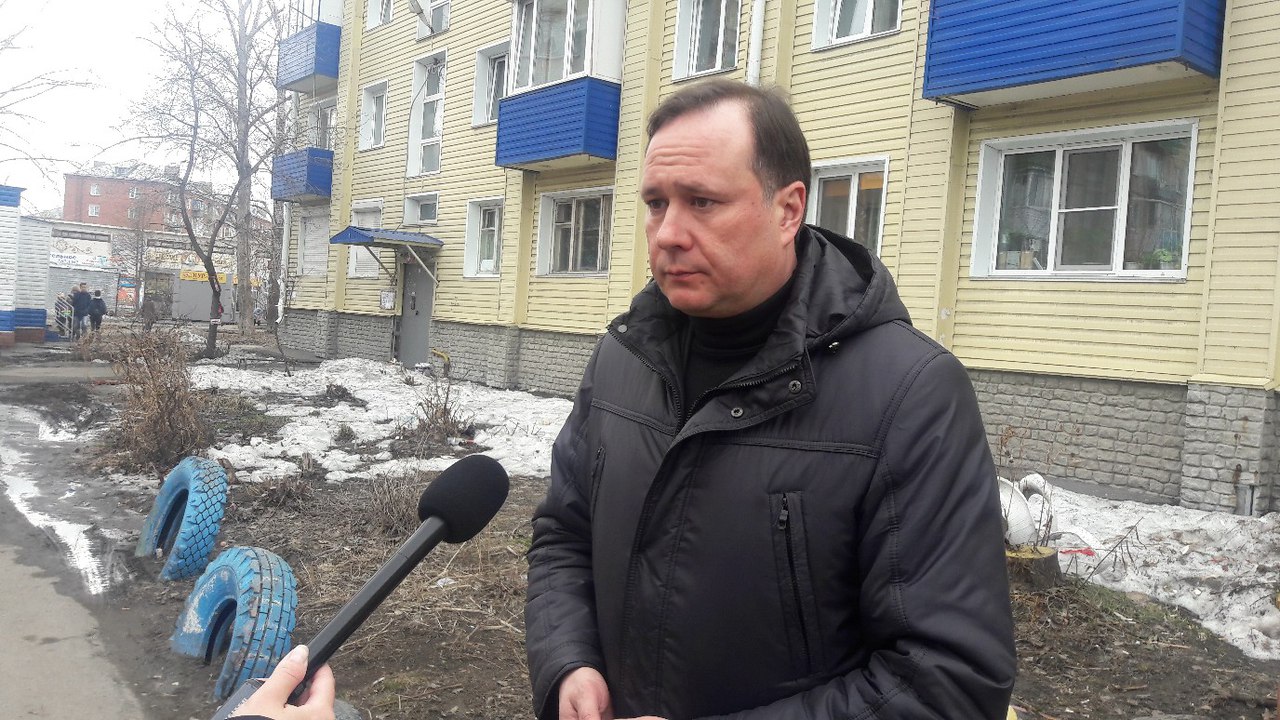 Омичи через суд требуют ремонта кровли Омичи через суд требуют ремонта кровли