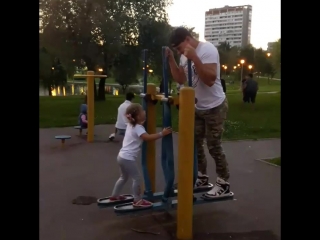Папина дочка 😊💪#frolovfamily #frolovmylove #моявселеннаямойкосмос #моясемьямоесчастье #папинадочка #фроловсамыйлучшийпапа #Алиса