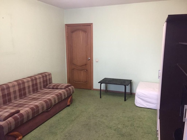Строгино<br><br>Сдается комната 17кв метров + балкон в 2-комнатной квартире, во второй комнате очень адекватный тихий парень, его не видно, не слышно.<br>В квартире есть все необходимое - стиральная машина, микроволновка, холодильник, мультиварка, телевизор, утюг и тд. <br>Стоимость 20 000 + к.у.<br>Метро Строгино (7 мин пешком), адрес: Неманский проезд 13/2<br> Аксютина - фото Фото: Строгино<br><br>Сдается комната 17кв метров + балкон в 2-комнатной квартире, во второй комнате очень адекватный тихий парень, его не видно, не слышно.<br>В квартире есть все необходимое - стиральная машина, микроволновка, холодильник, мультиварка, телевизор, утюг и тд. <br>Стоимость 20 000 + к.у.<br>Метро Строгино (7 мин пешком), адрес: Неманский проезд 13/2<br> Аксютина