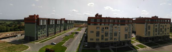 Московская область, Красногорский район, станция Нахабино, новый мкр.Красногорский<br>(20 минут на электричке от станции метро Тушинская)<br>Я (девушка, 27лет, собственница) сдаю совершенно изолированную комнату в двушке. Монолитная новостройка в уютном европейском микрорайоне из 7-этажных домиков. В микрорайоне уже есть продуктовые магазинчики, паб, винный бутик и прочие приятности + рядом Пятёрочка.<br>Ремонт простенький, но новый. Электрика отличная, широкие подоконники, на которых можно сидеть, огромные окна. В Вашей комнате есть:<br>Письменный стол, кресло, два односпальных матраса, шкаф-купе. Так же в квартире: холодильник, микроволновка, варочная панель, стиральная машина, кофе-машинка.<br>Комната 13 метров, звукоизоляция отличная.<br>Мы: у меня два очень ухоженных сфинкса.<br>Ищем чистоплотную соседку! с вопросами и доп. фотографиями в лс!<br>цена аренды: 12ka. - фото Фото: Московская область, Красногорский район, станция Нахабино, новый мкр.Красногорский<br>(20 минут на электричке от станции метро Тушинская)<br>Я (девушка, 27лет, собственница) сдаю совершенно изолированную комнату в двушке. Монолитная новостройка в уютном европейском микрорайоне из 7-этажных домиков. В микрорайоне уже есть продуктовые магазинчики, паб, винный бутик и прочие приятности + рядом Пятёрочка.<br>Ремонт простенький, но новый. Электрика отличная, широкие подоконники, на которых можно сидеть, огромные окна. В Вашей комнате есть:<br>Письменный стол, кресло, два односпальных матраса, шкаф-купе. Так же в квартире: холодильник, микроволновка, варочная панель, стиральная машина, кофе-машинка.<br>Комната 13 метров, звукоизоляция отличная.<br>Мы: у меня два очень ухоженных сфинкса.<br>Ищем чистоплотную соседку! с вопросами и доп. фотографиями в лс!<br>цена аренды: 12ka.
