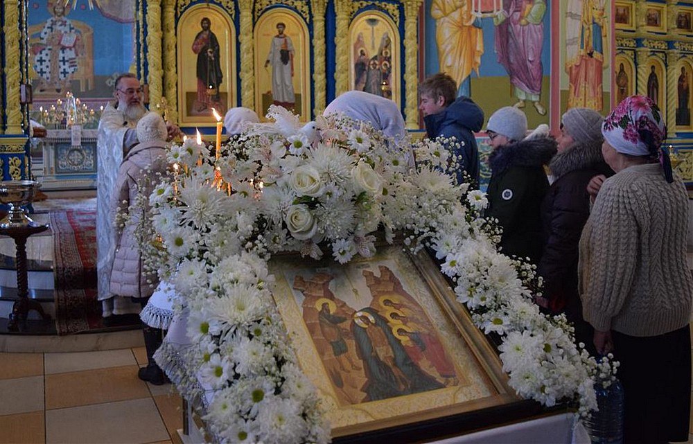 Воскресная школа в храме Богоявления Господня. Путь паломника - смотреть видео о