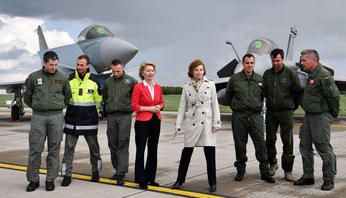 бтр rosomak. оборонно-промышленный комплекс. впк vpk-60t. танковый завод сша. зрк iris-t-slm mk iii.