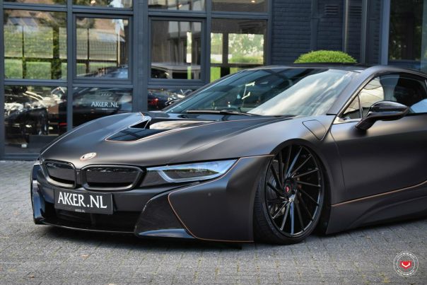 #BMW i8 на дисках Vossen VPS-305T