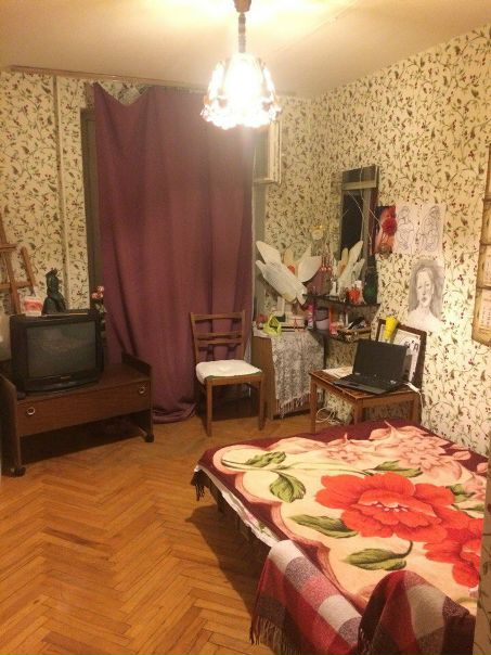 Сдаётся комната в двухкомнатной квартире, рядом с метро Бабушкинская. Хороший спокойный район, очень чистый, рядом несколько парков, торговый центр. До метро 8 минут пешком. 3 этаж.<br>Стоимость аренды 17000р + коммуналка 2000р включая интернет). Желательно девушка. <br>Звоните, пишите, приходите смотрите! <br>8 915 188 07 61 Светлана - фото Фото: Сдаётся комната в двухкомнатной квартире, рядом с метро Бабушкинская. Хороший спокойный район, очень чистый, рядом несколько парков, торговый центр. До метро 8 минут пешком. 3 этаж.<br>Стоимость аренды 17000р + коммуналка 2000р включая интернет). Желательно девушка. <br>Звоните, пишите, приходите смотрите! <br>8 915 188 07 61 Светлана