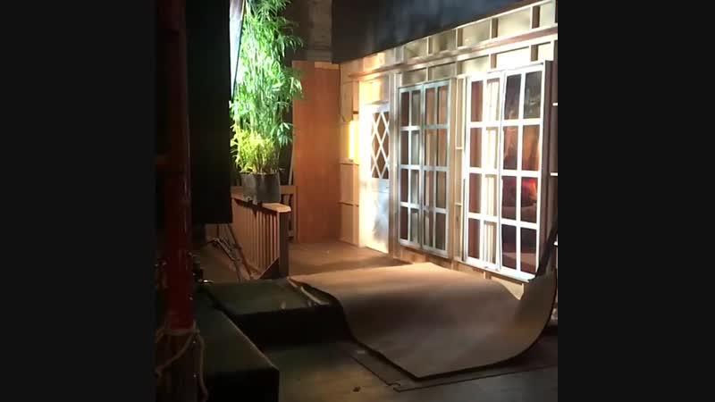 On set S4