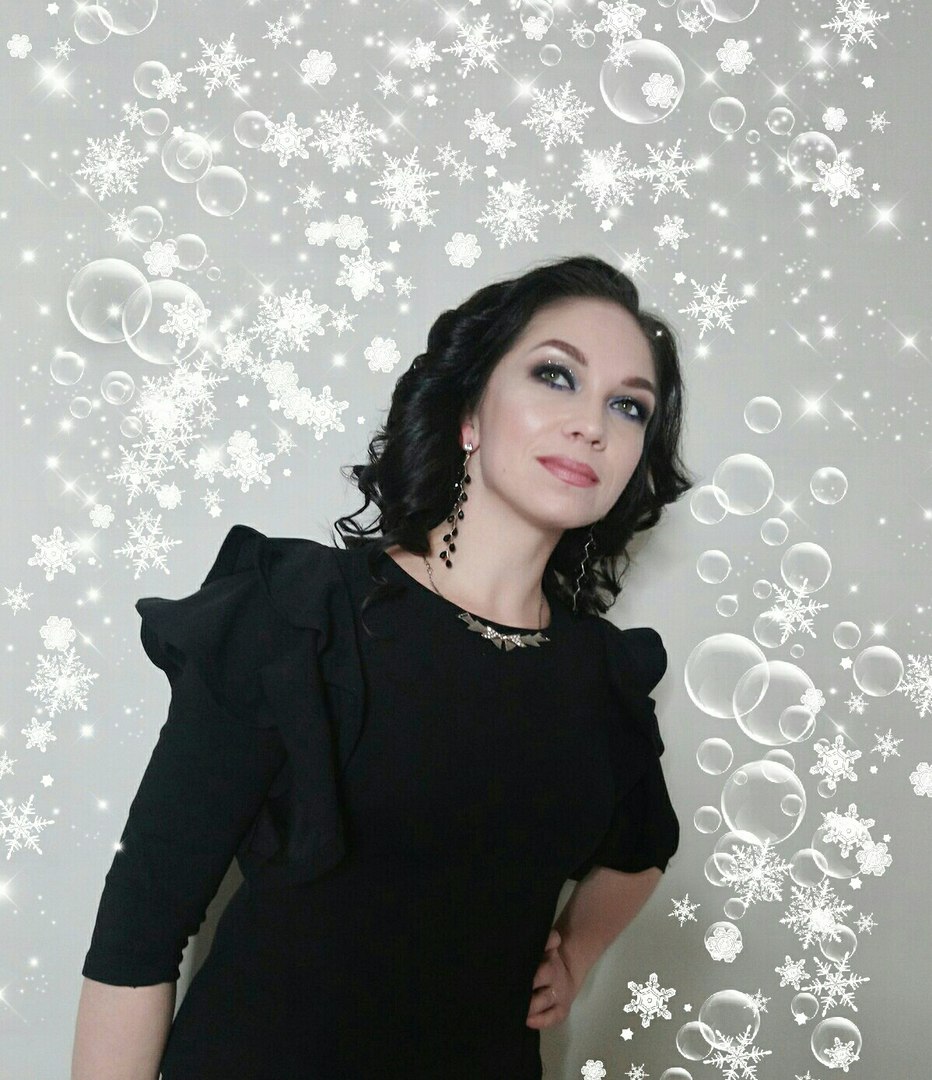 "Каждая женщина должна почувствовать себя королевой". Многодетная мать из Луги о победе на конкурсе красоты