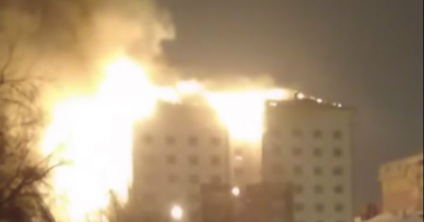 Один человек погиб при пожаре в девятиэтажном доме в Тюмени: 
