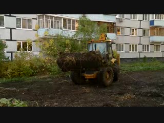 Жители дома № 33 на улице Карпинского выступили против парковки во дворе