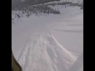 @ charlesreid разбивает #powder так, что дух захватывает 🙈👏🏼😄#snowboarding #arborsnowboards #russia #saintpetersburg #mosow